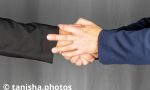 handshake intim